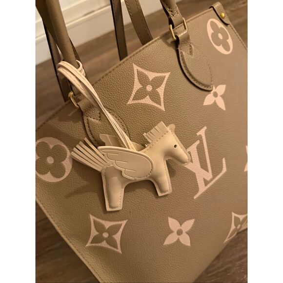 Louis Vuitton OnTheGo MM Empreinte - Picture 7 of 13